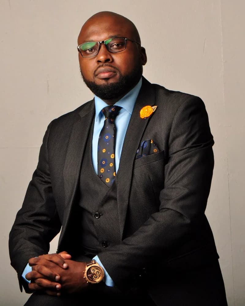 Portrait officiel d’Armand Gaetan Ngueti, fondateur de Ngueti & Partners